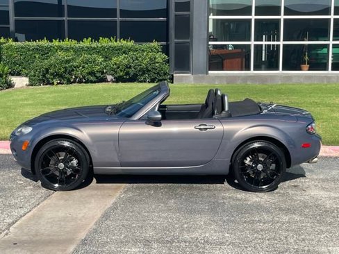 Used 2008 MAZDA MX-5 Miata Touring image 16