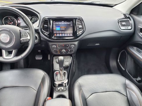 Used 2018 Jeep Compass Limited image 12