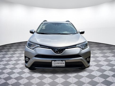 Used 2018 Toyota RAV4 XLE image 8