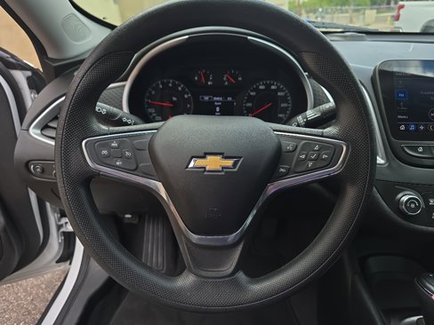 Used 2019 Chevrolet Malibu LS image 12