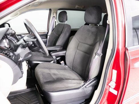 Used 2016 Dodge Grand Caravan American Value Package image 21