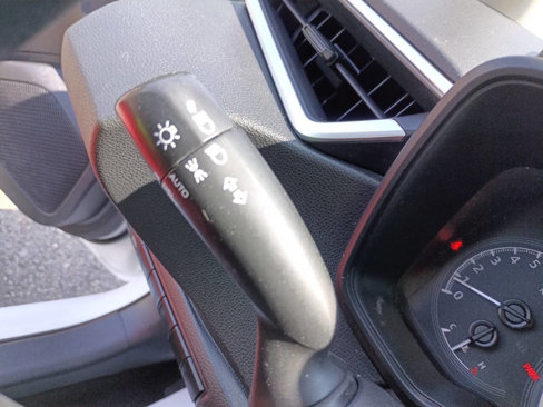 Used 2022 Toyota Corolla LE image 19