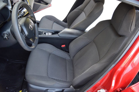 Used 2020 Toyota C-HR LE image 32