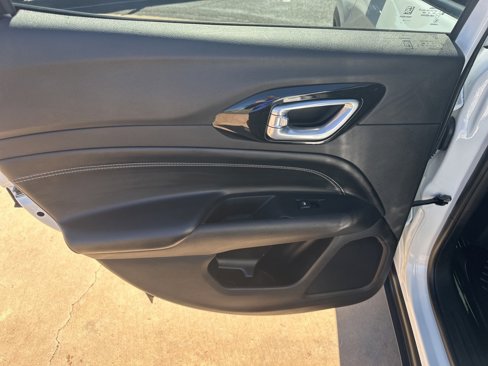 Used 2022 Jeep Compass Altitude image 16
