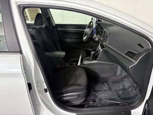 Used 2019 Hyundai Elantra SE w/ Cargo Package image 33