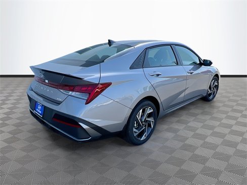 New 2025 Hyundai Elantra SEL image 7
