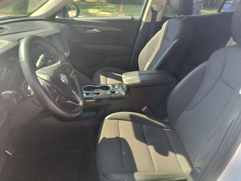 Used 2023 Buick Envision Preferred image 18