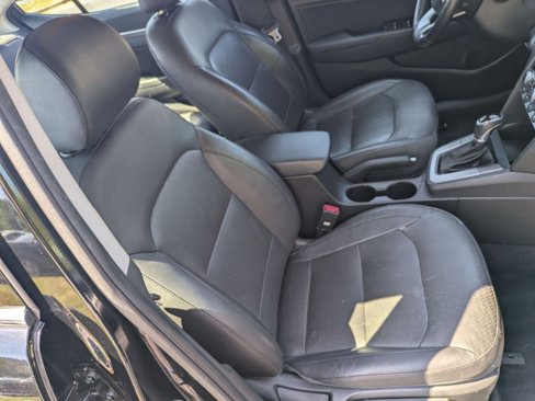 Used 2020 Hyundai Elantra Limited w/ Cargo Package (C1) image 27