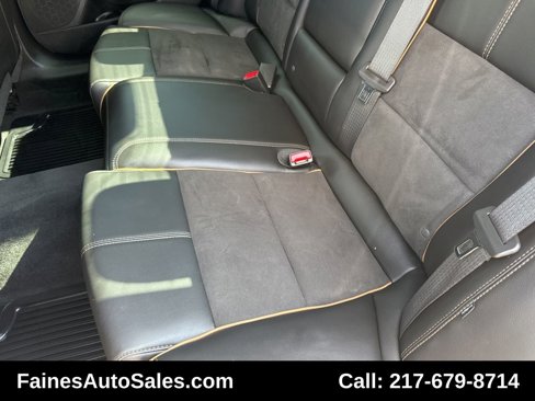 Used 2015 Chevrolet Impala LT w/ Convenience Package image 40