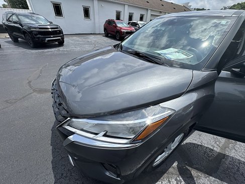 Used 2024 Nissan Kicks S image 29