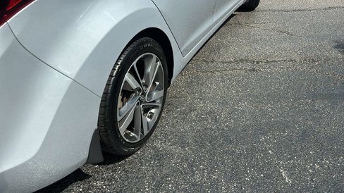 Used 2014 Hyundai Elantra Limited w/ Option Group 03 image 8