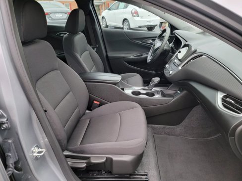 Used 2023 Chevrolet Malibu LT image 16
