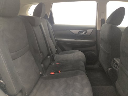 Used 2016 Nissan Rogue S image 19