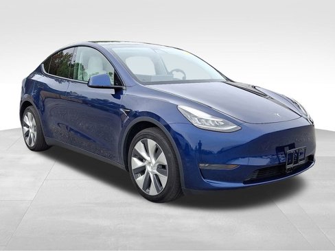 Used 2021 Tesla Model Y Long Range image 1