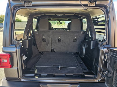 Used 2021 Jeep Wrangler Unlimited Sport image 29