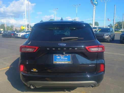 Certified 2024 Ford Escape ST-Line image 8