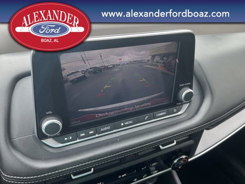 Used 2023 Nissan Rogue SV image 25
