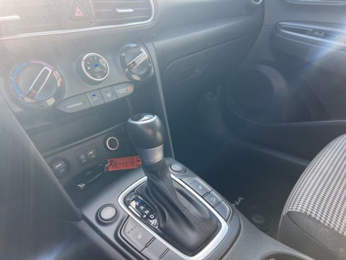 Used 2020 Hyundai Kona SEL image 38