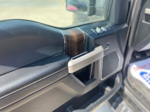 Used 2016 Ford F150 Lariat image 15