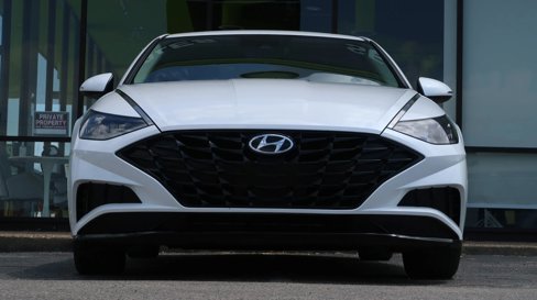 Used 2022 Hyundai Sonata SEL image 3