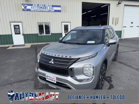 Used 2022 Mitsubishi Outlander SEL image 2