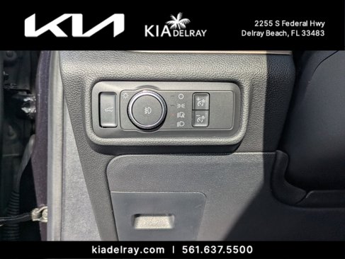 Used 2020 Ford Explorer Limited image 29
