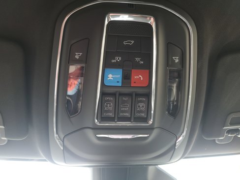 Used 2024 Jeep Grand Cherokee Limited w/ Black Appearance Package image 20