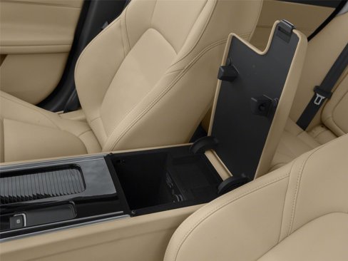 Used 2018 Jaguar XF Portfolio image 19