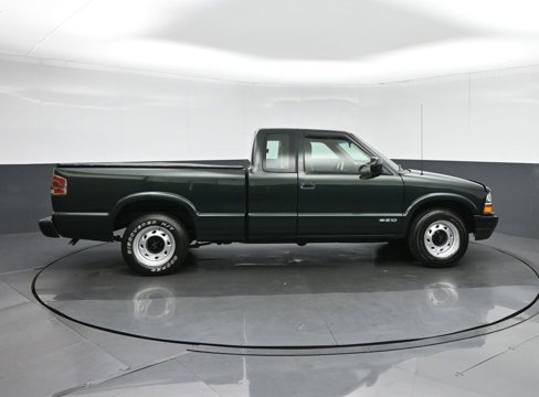 Used 2001 Chevrolet S10 Pickup 2WD Extended Cab w/ Comfort Convenience Pkg image 8