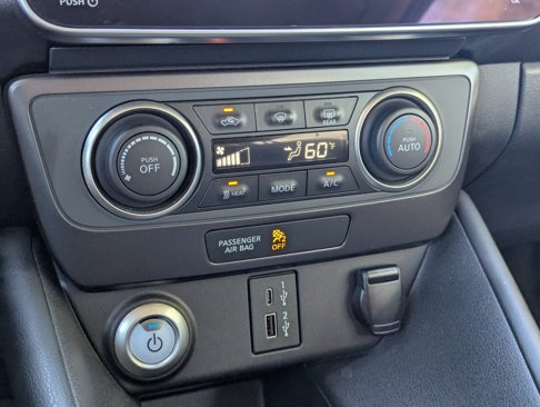 Used 2023 Nissan Leaf S image 26