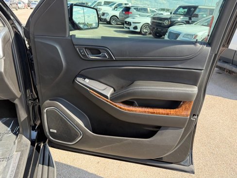 Used 2018 Chevrolet Suburban Premier image 20