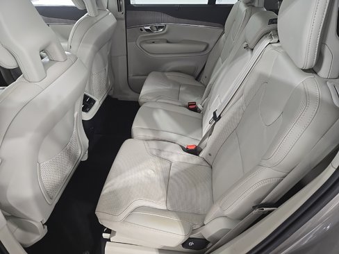 Used 2021 Volvo XC90 T6 Inscription w/ Advanced Package image 22