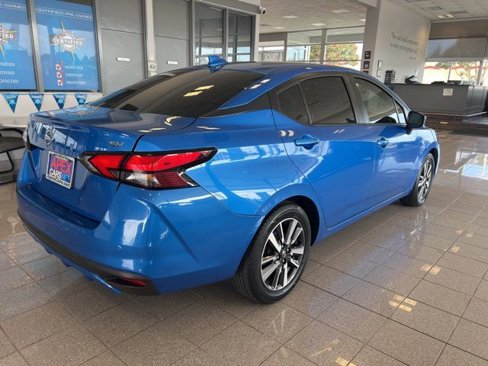 Used 2021 Nissan Versa SV image 6