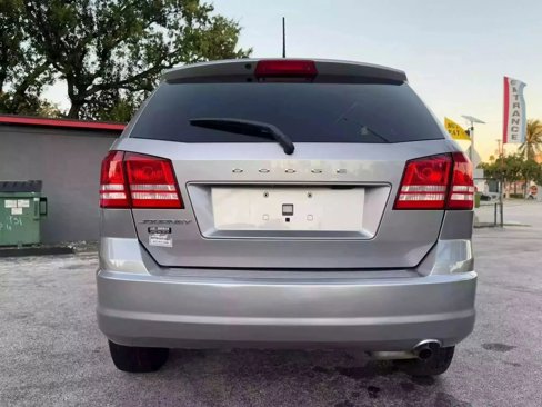 Used 2017 Dodge Journey SE w/ Flexible Seating Group image 11