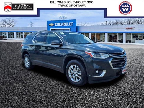 Used 2018 Chevrolet Traverse LT image 1