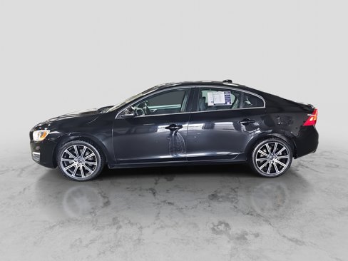 Used 2018 Volvo S60 T5 Inscription image 7