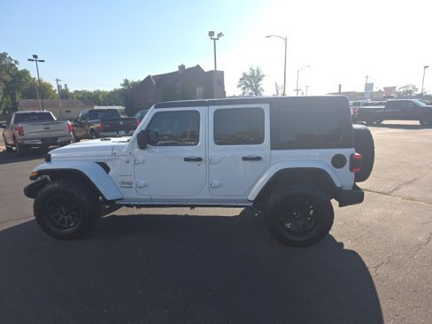 Used 2018 Jeep Wrangler Unlimited Sahara image 8