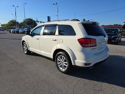 Used 2014 Dodge Journey SXT w/ Flexible Seating Group image 5