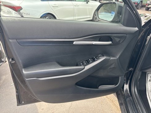 Used 2023 Kia Seltos LX image 11