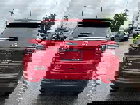 New 2025 Jeep Compass Sport image 7