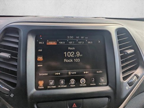 Used 2016 Jeep Cherokee 75th Anniversary image 16