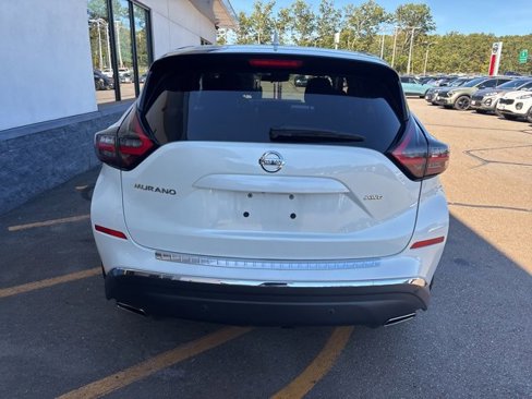 Used 2021 Nissan Murano S image 6