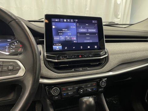 Used 2022 Jeep Compass Latitude w/ Sun and Sound Group image 14