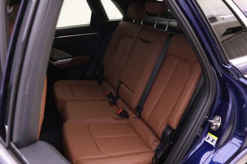 New 2025 Audi Q3 2.0T Premium image 12