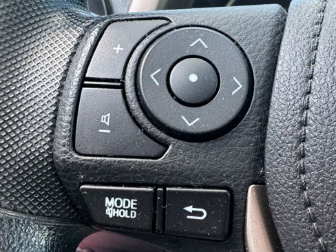 Used 2015 Toyota RAV4 XLE image 24