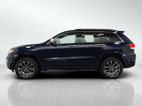 Used 2017 Jeep Grand Cherokee Overland image 2