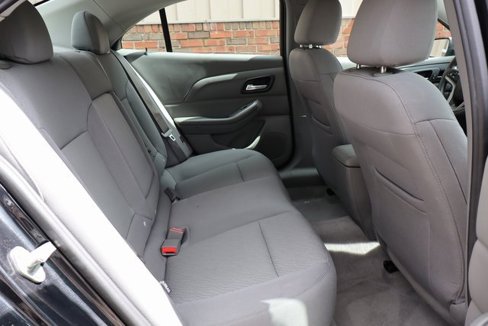 Used 2015 Chevrolet Malibu LS image 34