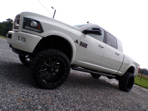 Used 2018 RAM 2500 Laramie w/ Sport Appearance Group image 35