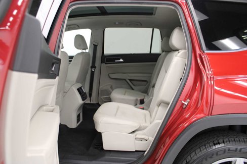 Used 2019 Volkswagen Atlas SEL R-Line image 38