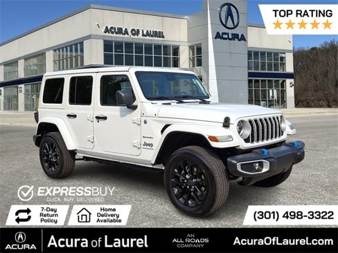 Used 2024 Jeep Wrangler Unlimited Sahara image 1